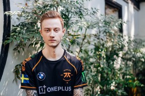 开云体育-关于Faker在老鹰比赛中绝杀，战术调整引发热议！的信息