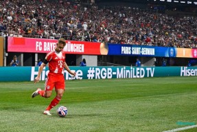 开云-德布劳内重返赛场，比赛局势复杂首场状态出色，拜仁观众沸腾！的简单介绍