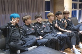 Faker关键节点问鼎冠军，日本队带队取胜！的简单介绍