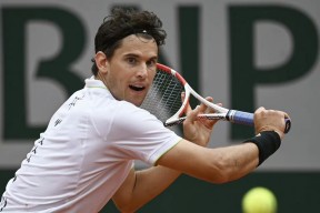 蒂姆回归赛场，大胜首场状态亮眼，TES观众沸腾！的简单介绍